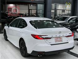 تۆیۆتا کامری